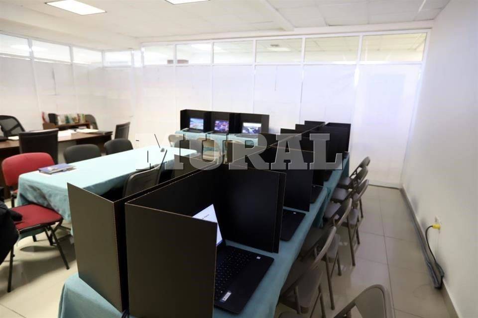 Podrán migrantes contactar a abogados