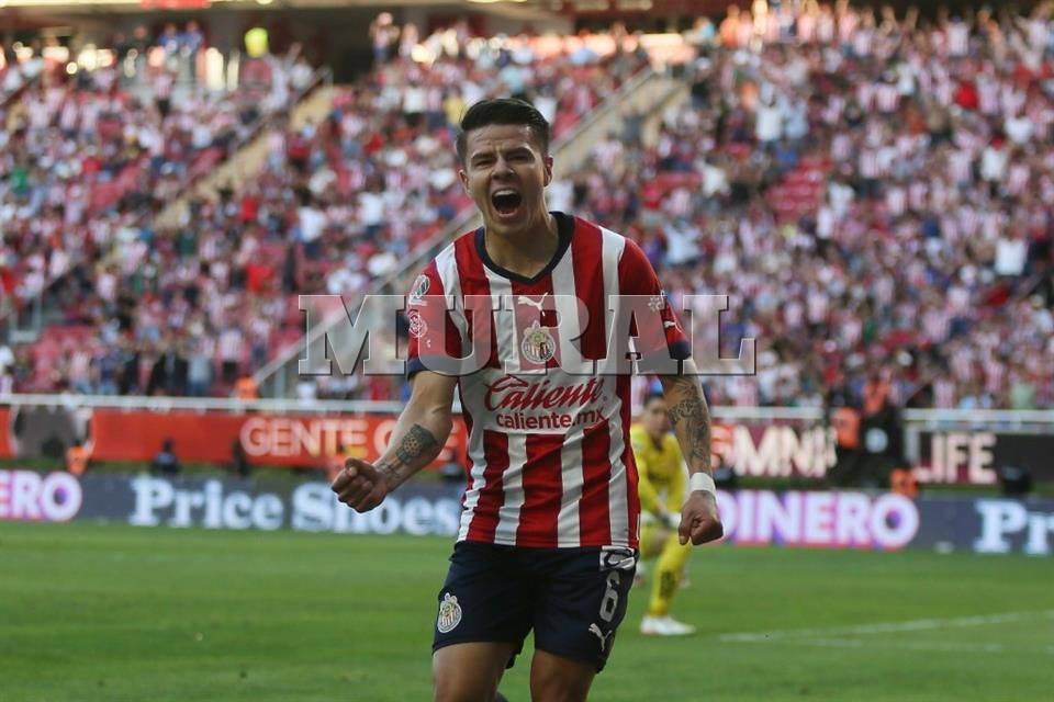 Logra Chivas sufrido triunfo 10 ante el Necaxa