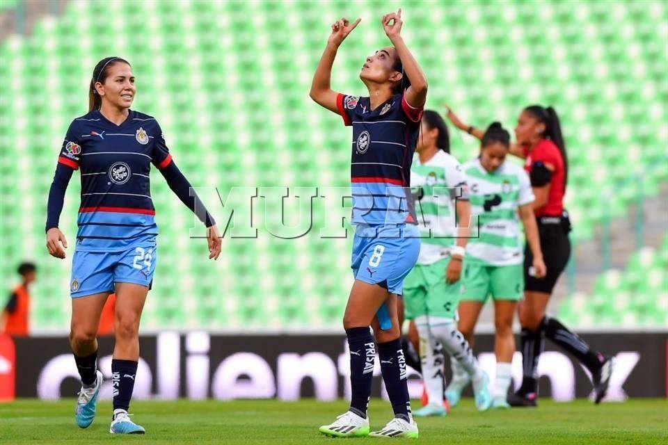 Chivas Femenil Golea A Santos 5500