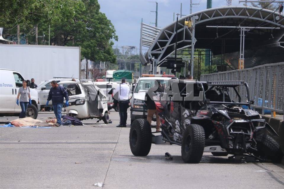 Mueren Tres En Choque Entre Mototaxi Y Rzr En Guadalajara